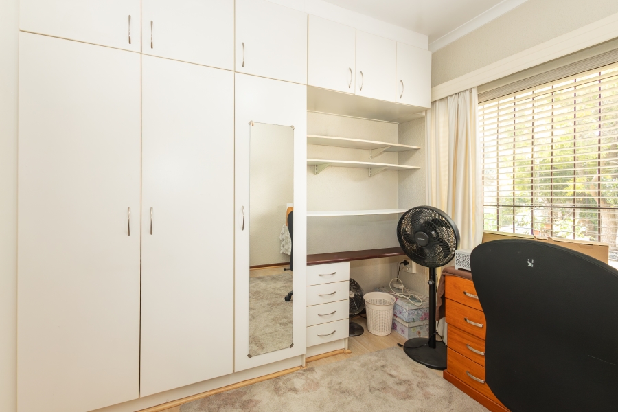 5 Bedroom Property for Sale in Ferndale Western Cape